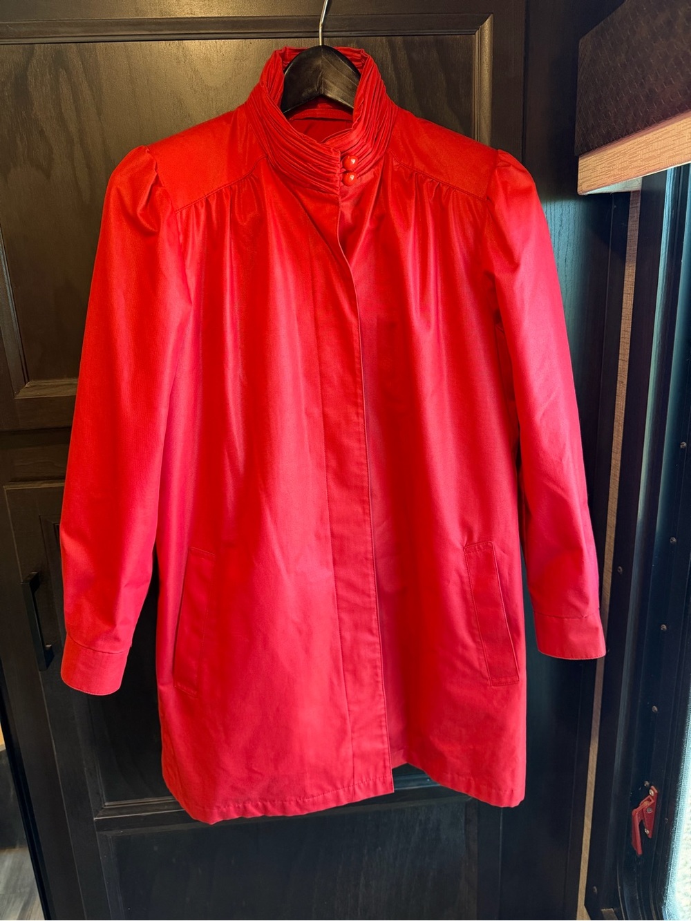 Vintage London Fog Red Raincoat Maincoat Ruched Collar Made USA Size 6